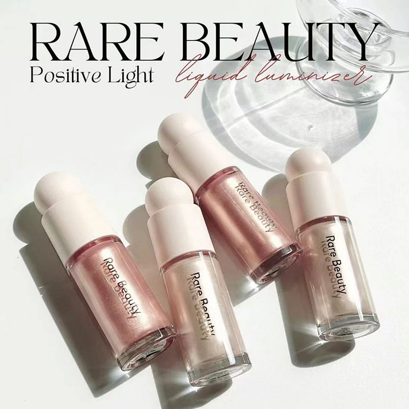 Huda Beauty Makeup Mini Kit - Rare Beauty Light Silky Highlighter, Water-Resistant