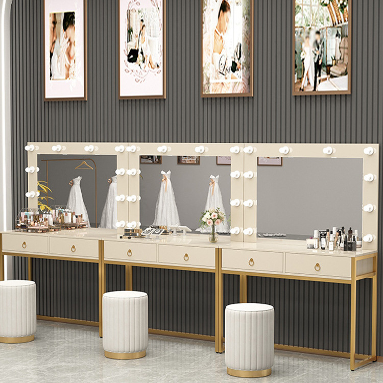 Dressing table with light mirr - đánh giá và giá Beauty Makeup Bridal