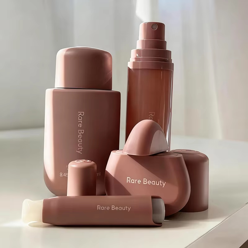 Rare Beauty Soft Pinch Lip Sta - đánh giá và giá Huda Beauty Makeup Mini Kit