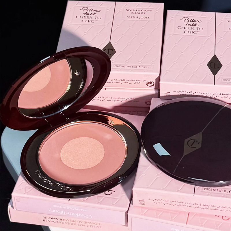 Charlotte Tilbury PILLOW TALK  - đánh giá và giá Huda Beauty Makeup Mini Kit